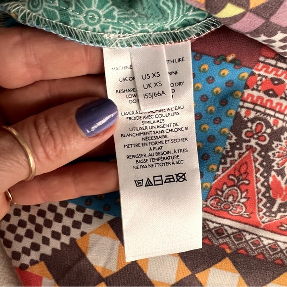 Urban Outfitters Patchwork Print Midi Skirt with slit, like new, size XS, silk - Picture 7 of 8